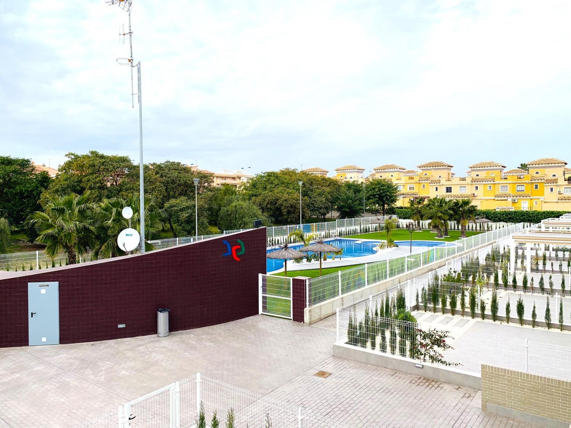 La Isla- Moderno Apartamento cerca del Mar Torrevieja Esterno foto